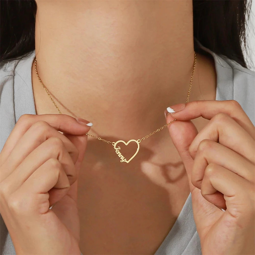 Customized Name Heart Pendant Necklace